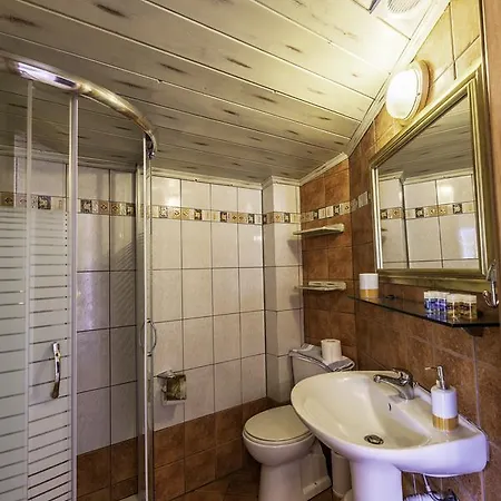 Hera * Skala Potamia