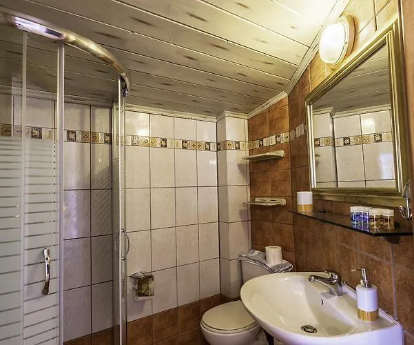 Hera * 斯卡拉伯塔麦斯