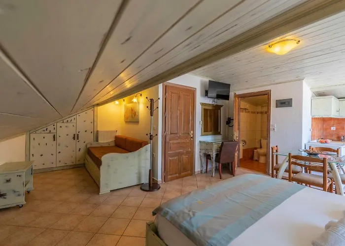 Hera 斯卡拉伯塔麦斯